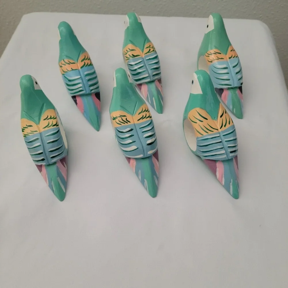 Vtg Wooden Parrot Napkin Rings 6 Pastel Hand Carved Painted Birds Philippines